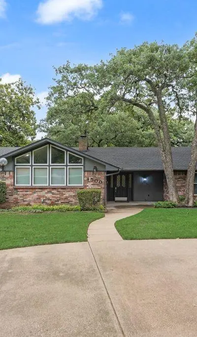 4500 Hacienda Drive, Arlington TX 76017 - Photo 2