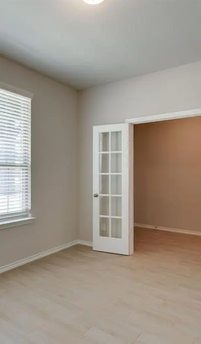 707 Ranchvale Court, Arlington TX 76002 - Photo 5