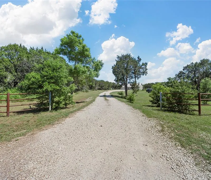 1571 Highland Parkway, China Spring TX 76633