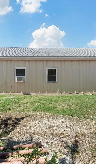1571 Highland Parkway, China Spring TX 76633 - Photo 3