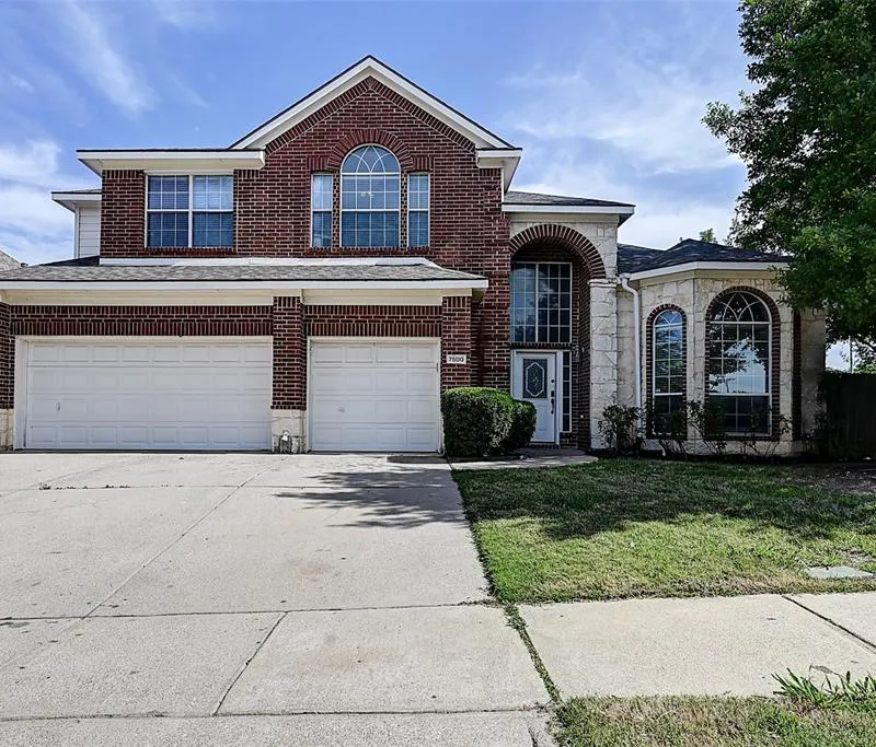 7500 Parkgate Drive, Fort Worth TX 76137
