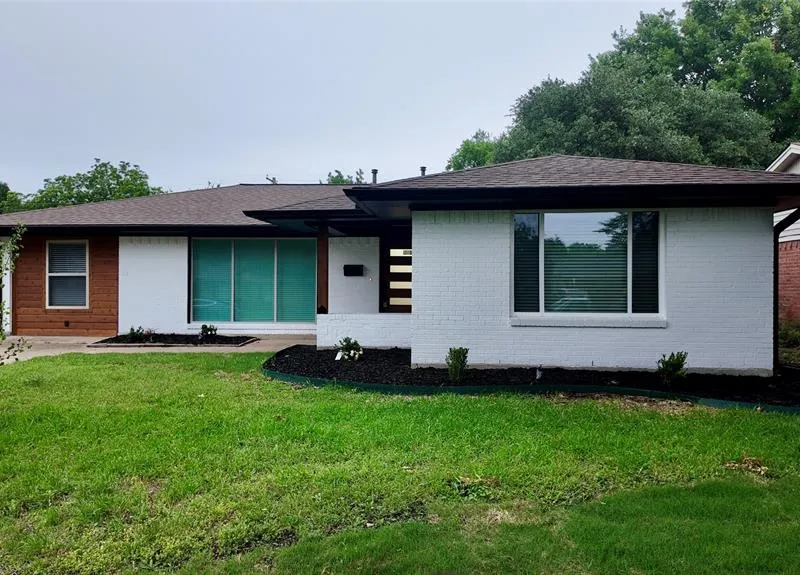 11343 Lippitt Avenue, Dallas TX 75218