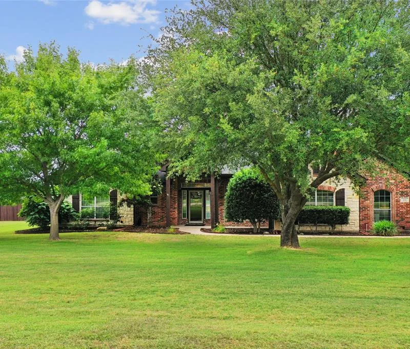 3011 John T Lane, Midlothian TX 76065