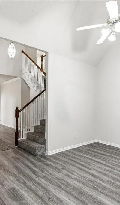 306 Santa Fe Trail, Irving TX 75063 - Photo 5