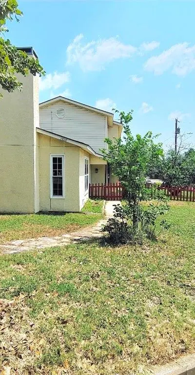 1928 Etain Road, Irving TX 75060 - Photo 2