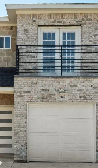 2346 Scott Street, Dallas TX 75215 - Photo 2