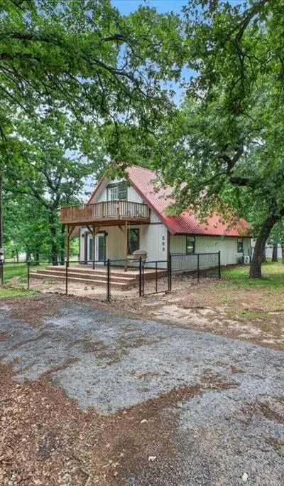 203 Fairway Drive, Nocona TX 76255 - Photo 2