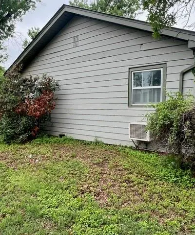 1305 W Elliott Street, Breckenridge TX 76424 - Photo 2