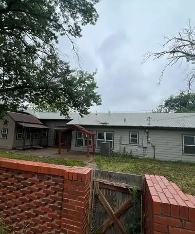 1305 W Elliott Street, Breckenridge TX 76424 - Photo 4