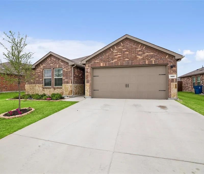 509 Iris Banks Lane, Caddo Mills TX 75135