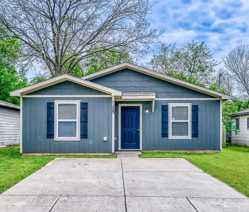 1123 Division Street, Greenville TX 75401