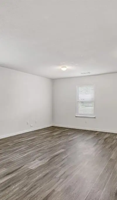 1123 Division Street, Greenville TX 75401 - Photo 2