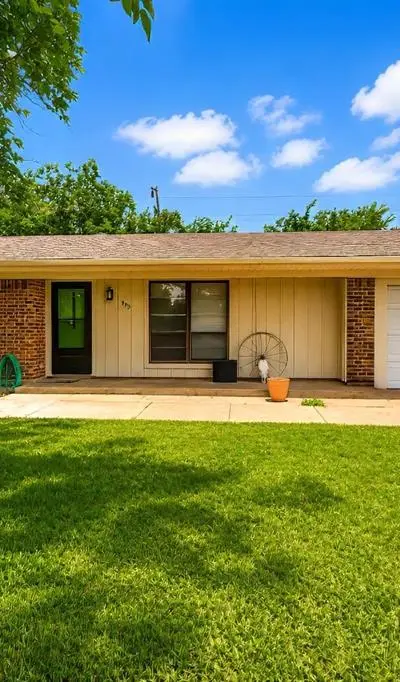 805 Long Drive, Mineral Wells TX 76067