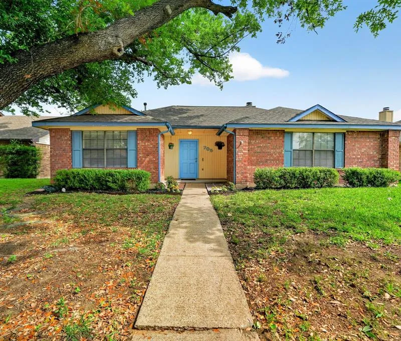 705 Whitewing Drive, Mesquite TX 75150