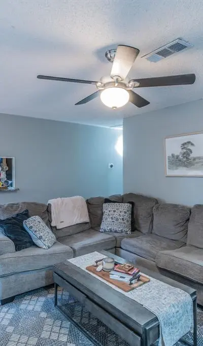 1901 Cloisters Drive # 914, Arlington TX 76011 - Photo 2