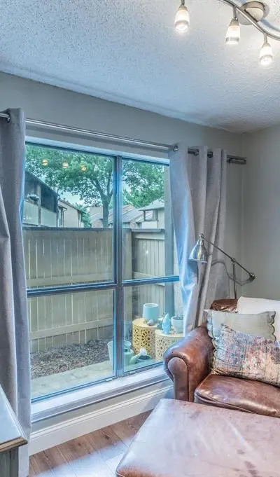 1901 Cloisters Drive # 914, Arlington TX 76011 - Photo 4