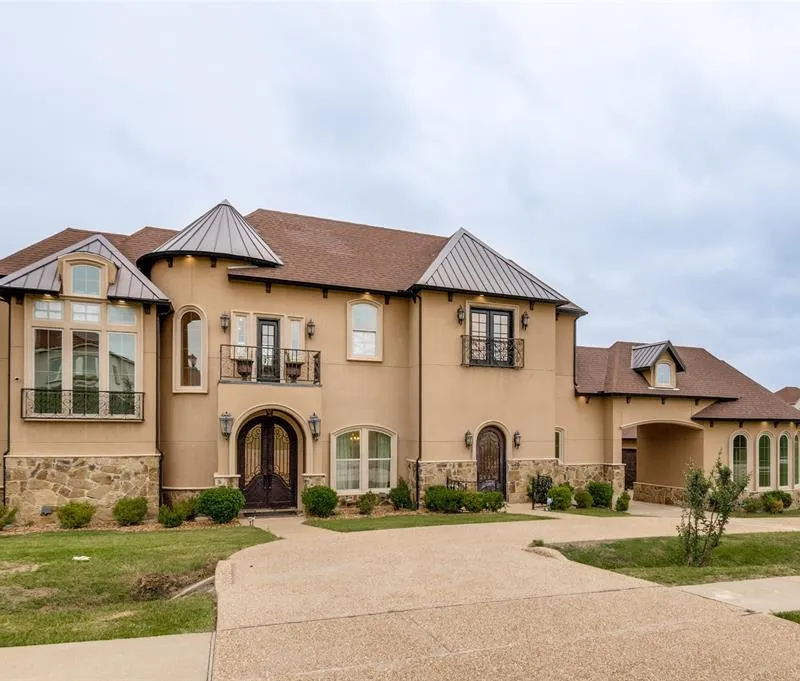 3236 Koscher Drive, Grand Prairie TX 75104