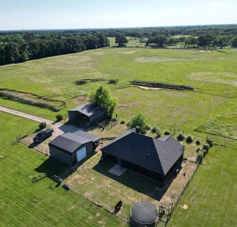 17821 County Road 4069, Kemp TX 75143