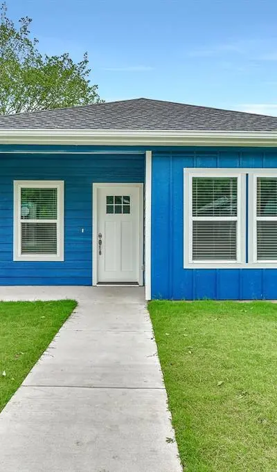 1103 S Montgomery Street, Sherman TX 75090 - Photo 2