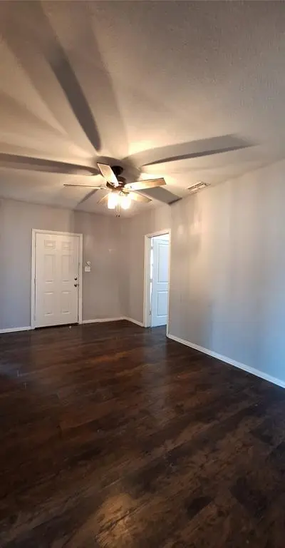 3913 Lee Street, Greenville TX 75401 - Photo 4