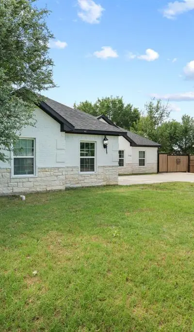3708 Columbine Drive, Everman TX 76140 - Photo 2
