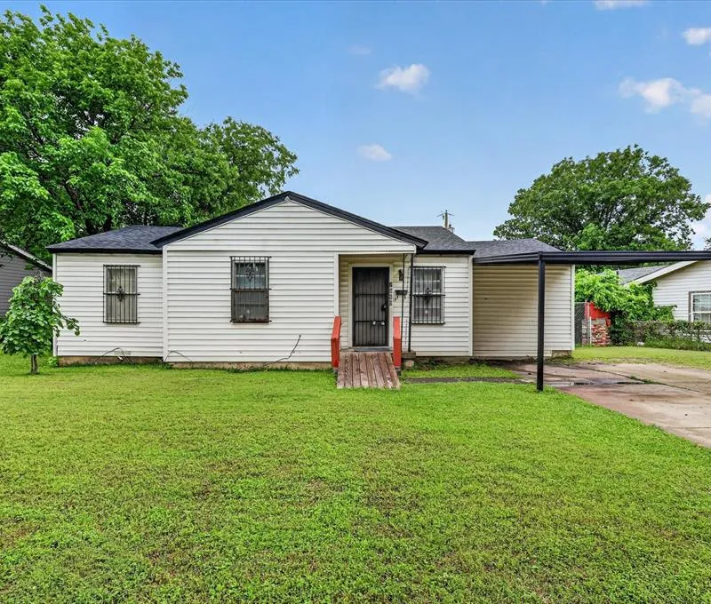 7960 Olusta Drive, Dallas TX 75217