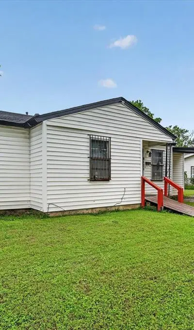 7960 Olusta Drive, Dallas TX 75217 - Photo 3
