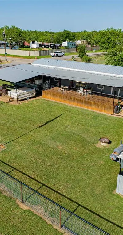 703 N Harvey Street, Breckenridge TX 76424 - Photo 4