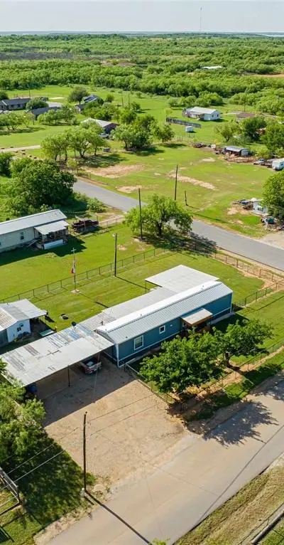 703 N Harvey Street, Breckenridge TX 76424 - Photo 5