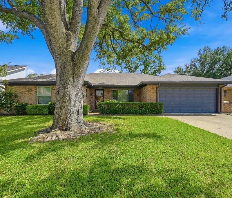 1100 Purdue Drive, Arlington TX 76012