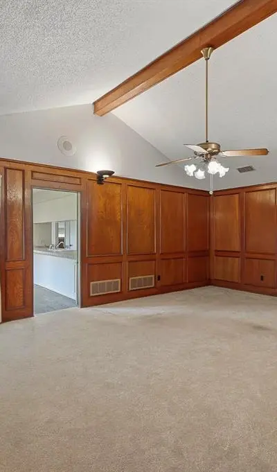 1100 Purdue Drive, Arlington TX 76012 - Photo 5