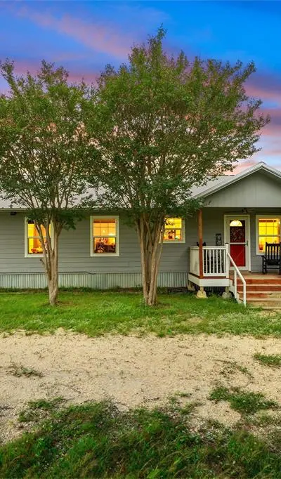125 Private Road 245, Hillsboro TX 76645