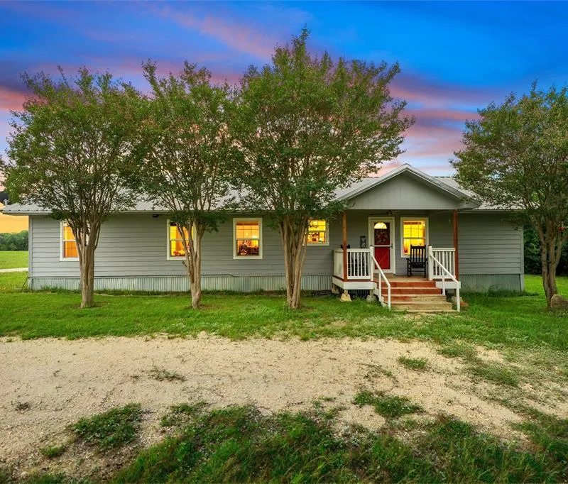 125 Private Road 245, Hillsboro TX 76645