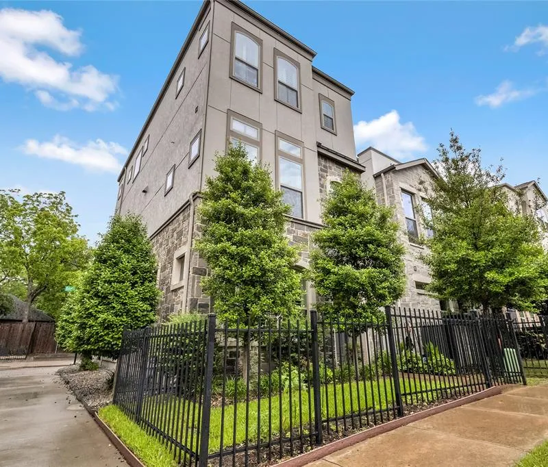 5485 Beecher Street, Dallas TX 75209