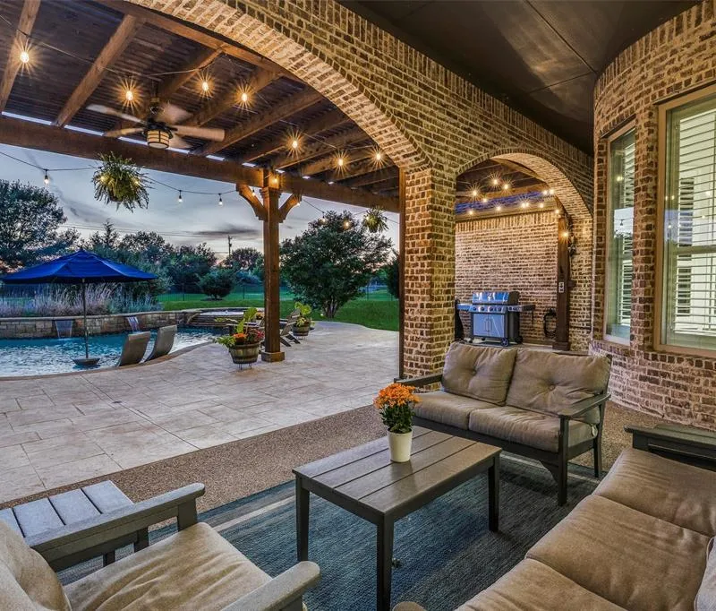 303 Strain Lane, Lucas TX 75002