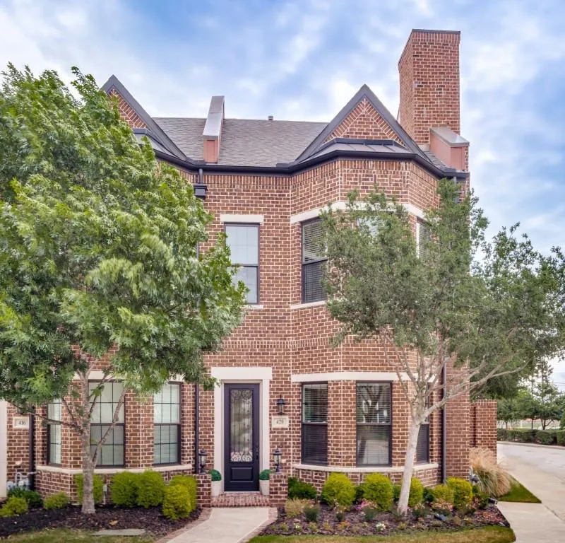 420 Crockett Circle, Roanoke TX 76262