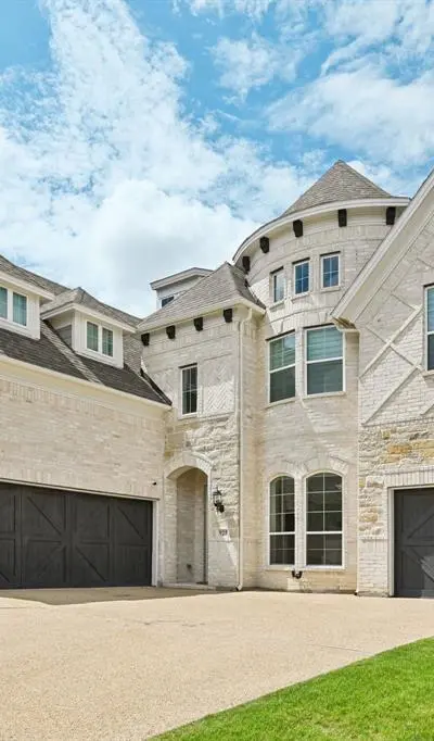 925 Oglethorpe Lane, Savannah TX 76227