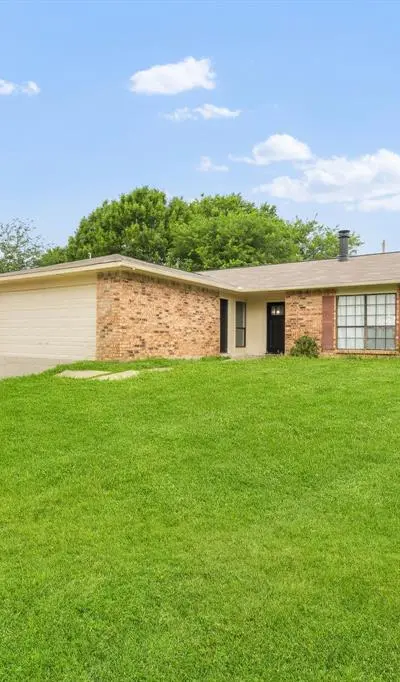 809 Levelland Drive, Arlington TX 76017