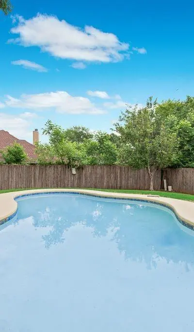 4902 Thorncliffe Drive, Arlington TX 76016 - Photo 3