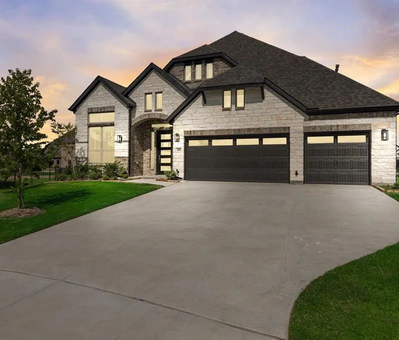 308 Big Antler Court, Heath TX 75126