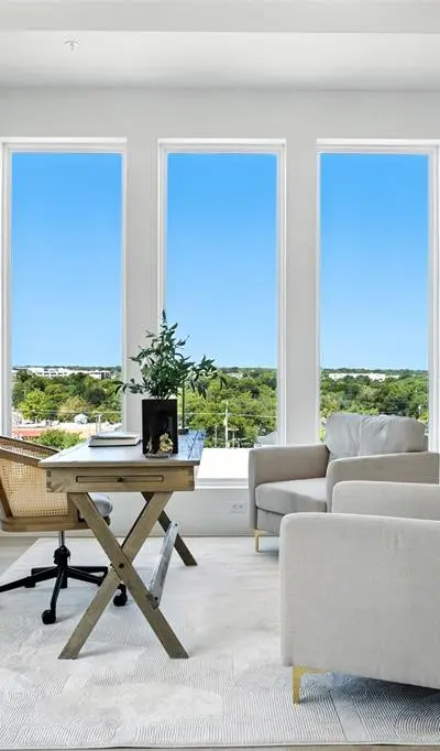 312 N Lancaster Avenue # 104, Dallas TX 75203