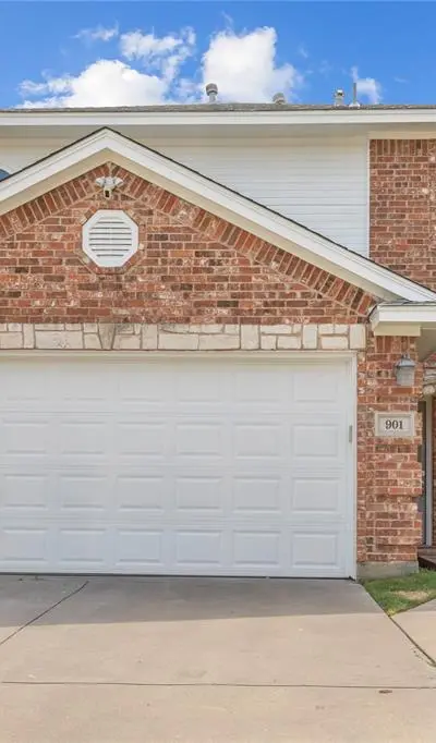 901 Saddle Drive, Euless TX 76039