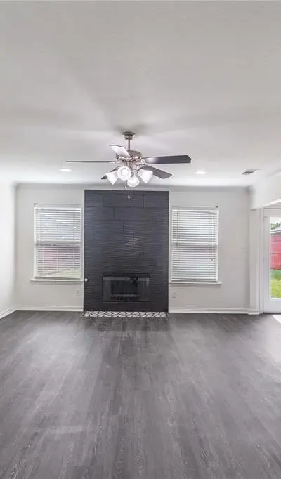 901 Saddle Drive, Euless TX 76039 - Photo 3