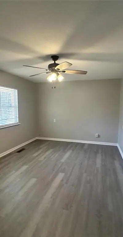 6406 Waynewood Court, Fort Worth TX 76135 - Photo 2