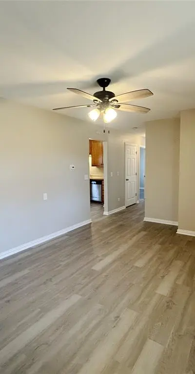 6406 Waynewood Court, Fort Worth TX 76135 - Photo 4