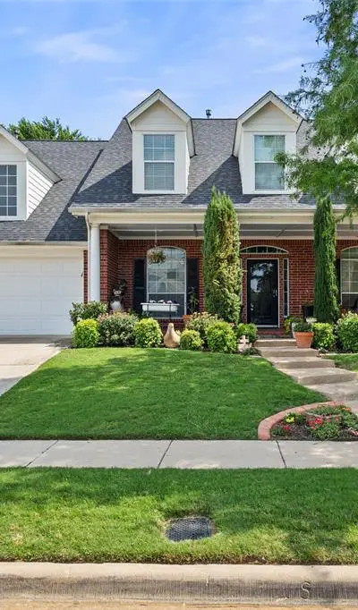 2307 Bear Run Road, Arlington TX 76001