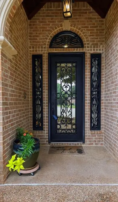 8953 Stratford Drive, North Richland Hills TX 76182 - Photo 4