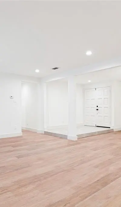 3817 Crestpark Drive, Farmers Branch TX 75244 - Photo 4