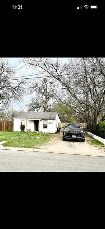 605 S Bradshaw Street, Denton TX 76205