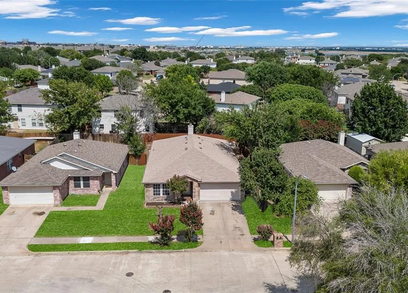 5132 Bedfordshire Drive, Fort Worth TX 76135
